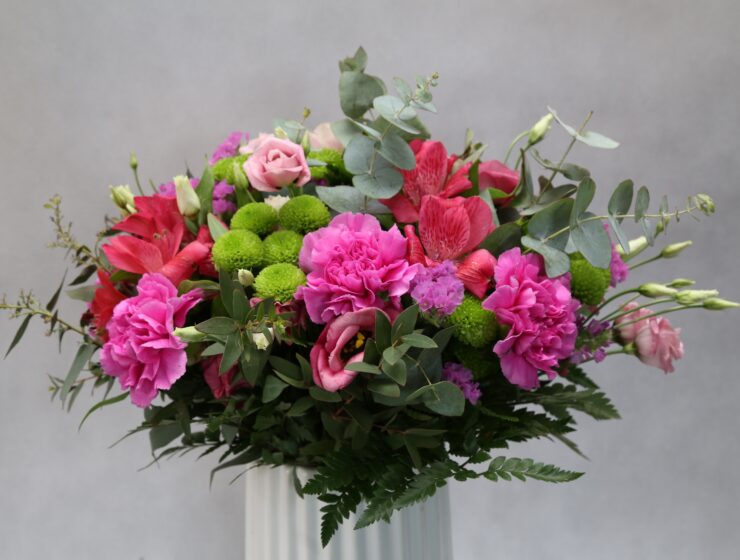 Flowers have always been a timeless symbol of love, celebration, appreciation, and beauty. Whether gifted for a birthday, anniversary, romantic occasion, or simply to brighten someone’s day, roses continue to hold a special place in the world of floral gifting. But in today’s market, customers increasingly want more than beautiful flowers they want freshness, quality, convenience, and affordability all in one experience. That’s exactly where Rosaholics stands out. Known for its vibrant floral collections, premium roses, and customer-first approach, Rosaholics has become a trusted destination for affordable luxury flowers delivered fresh to customers across the United States. By combining farm-fresh quality with accessible pricing, the brand is redefining what modern floral shopping should feel like.